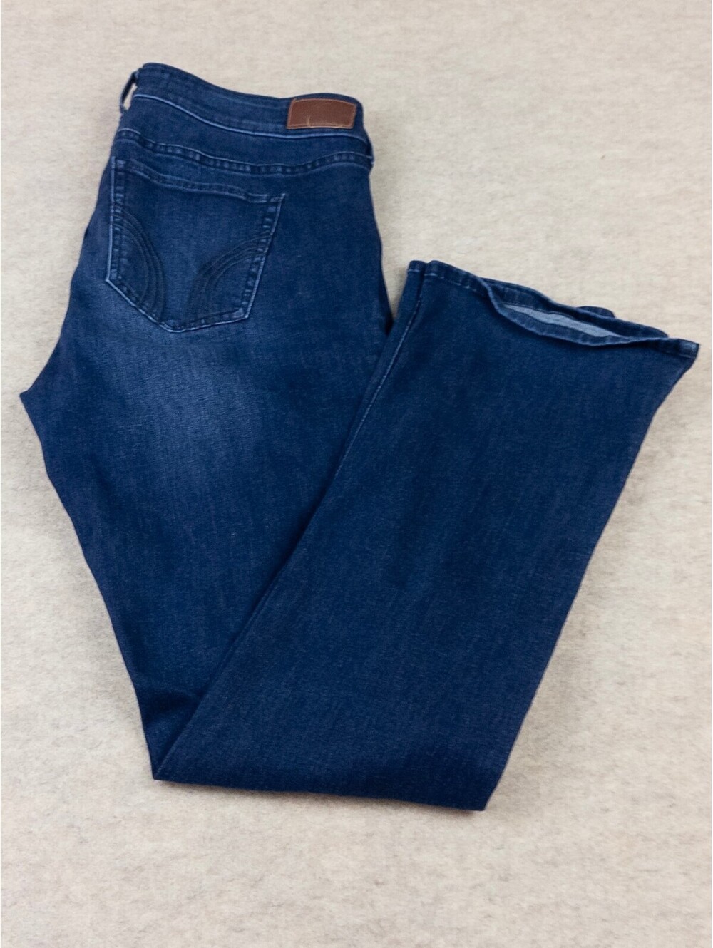 Hollister Women's Low Rise Boot Cut Jeans Size 32x32 Dark Blue